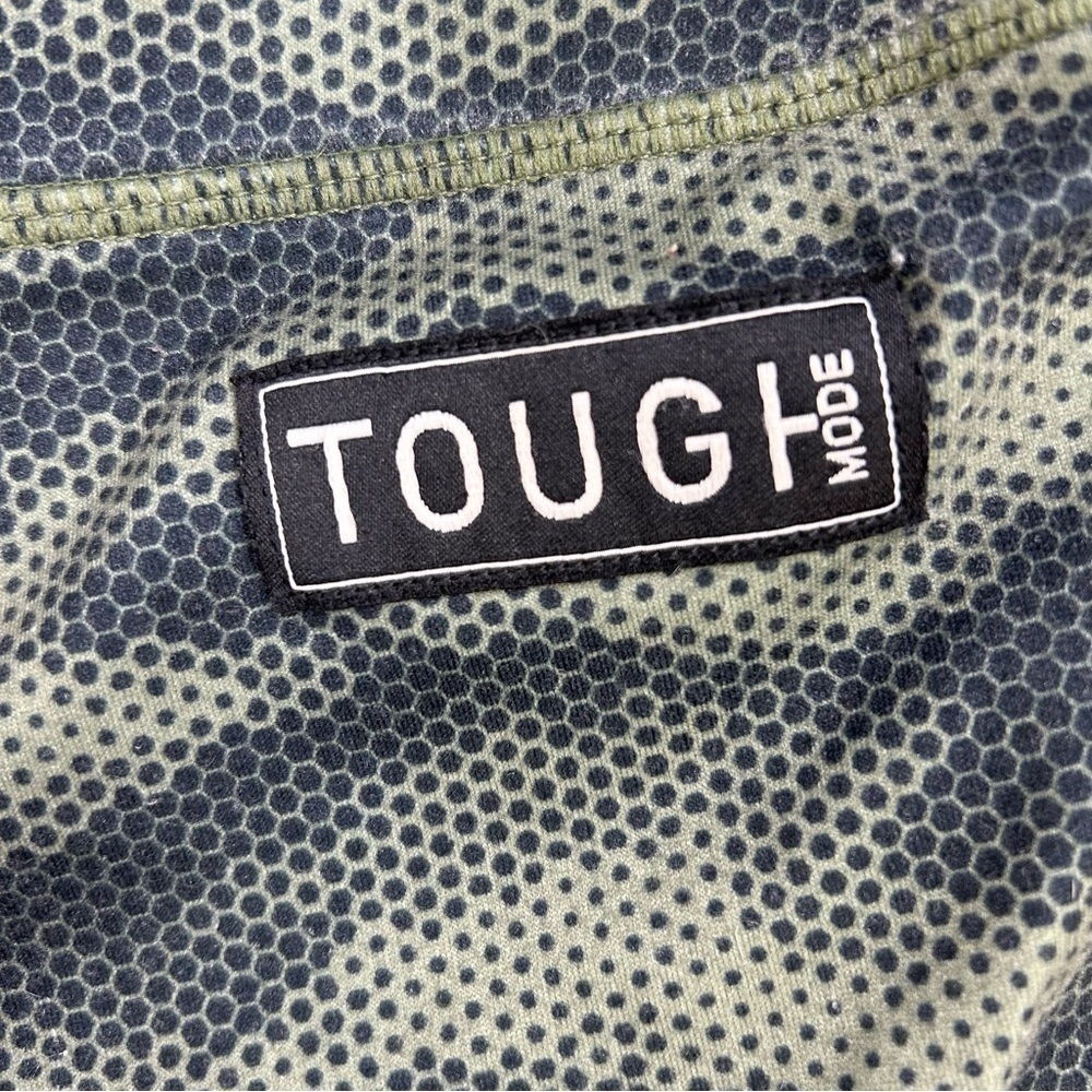 Tough Mode Shorts Womens Small Activewear Camouflage Sweat Wicking Mid Rise Camo - Picture 3 of 4